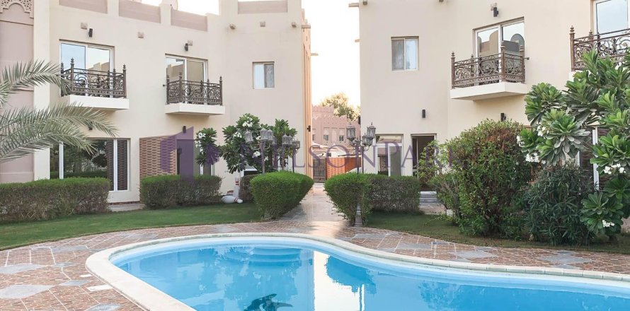 3 bedrooms Villa in Doha, Qatar No. 57761