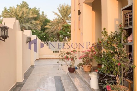 3 bedrooms Villa in Doha, Qatar No. 57761 3