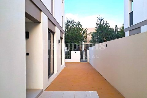 4 bedrooms Villa in Aura, UAE No. 72921 26