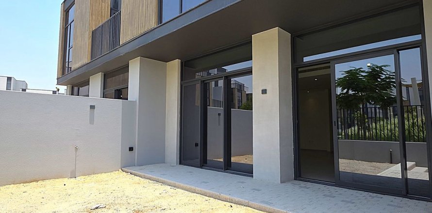3 bedrooms Townhouse in Dubai, UAE No. 88511