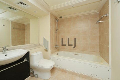 3 bedrooms Villa in Al Reef, UAE No. 46916 17