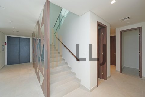 Villa de 4 dormitorios en  Saadiyat Island, UAE No. 101982 9