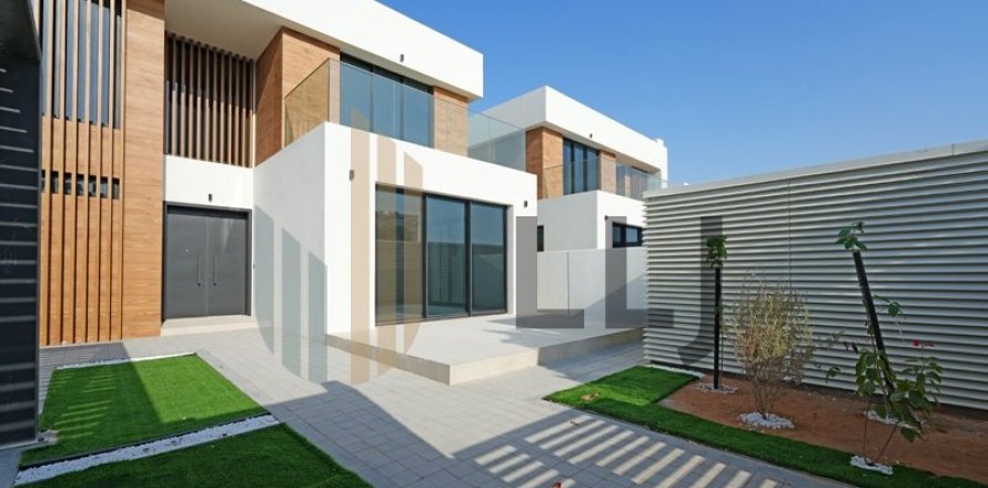 Villa de 4 dormitorios en  Saadiyat Island, UAE No. 101982