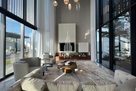 5 bedrooms Villa on the Saadiyat Island, UAE No. 73342 4