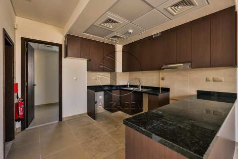 2 bedrooms Townhouse in Khalifa City, UAE No. 91370 5
