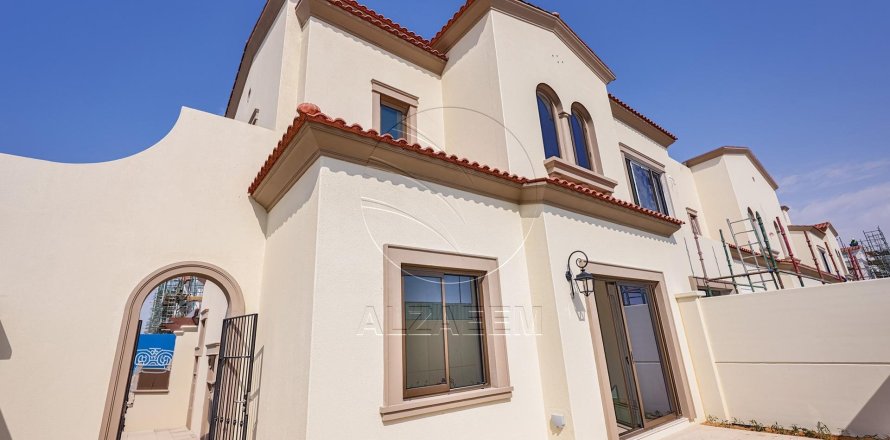 2 bedrooms Townhouse in Khalifa City, UAE No. 91370