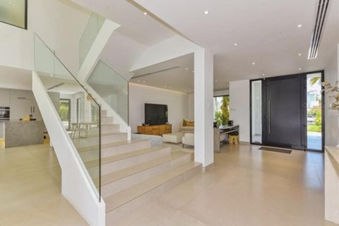 Villa de 5 dormitorios en Jumeirah Islands, UAE No. 87854 5