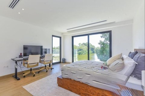 Villa de 5 dormitorios en Jumeirah Islands, UAE No. 87854 10