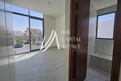 Villa de 4 dormitorios en Abu Dhabi, UAE No. 86556 6