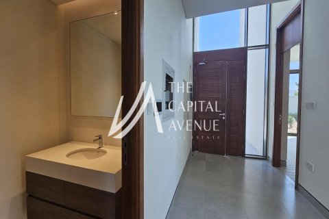 Villa de 4 dormitorios en Abu Dhabi, UAE No. 86556 24