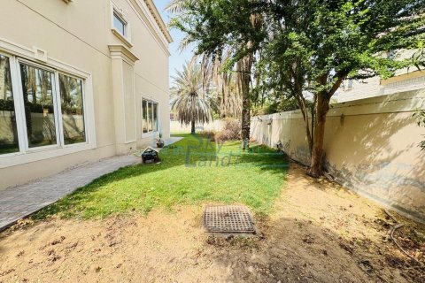 Villa de 5 dormitorios  No. 106972 13