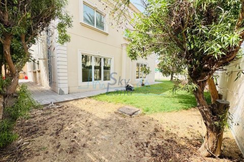 Villa de 5 dormitorios  No. 106972 31