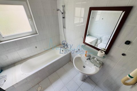 Villa de 5 dormitorios  No. 106972 5