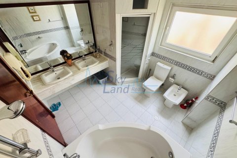 Villa de 5 dormitorios  No. 106972 4