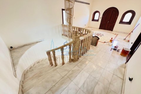 Villa de 5 dormitorios  No. 106972 14