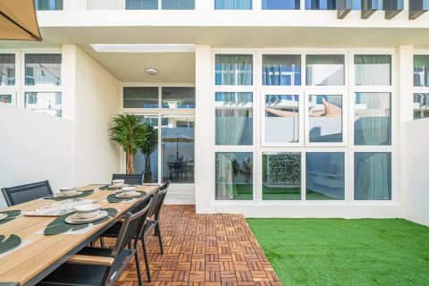 Townhouse de 3 dormitorios en Dubai, UAE No. 97714 2