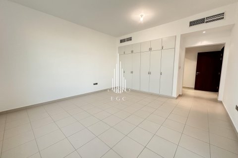 Villa de 6 chambres à Khalifa City, UAE No. 37737 25