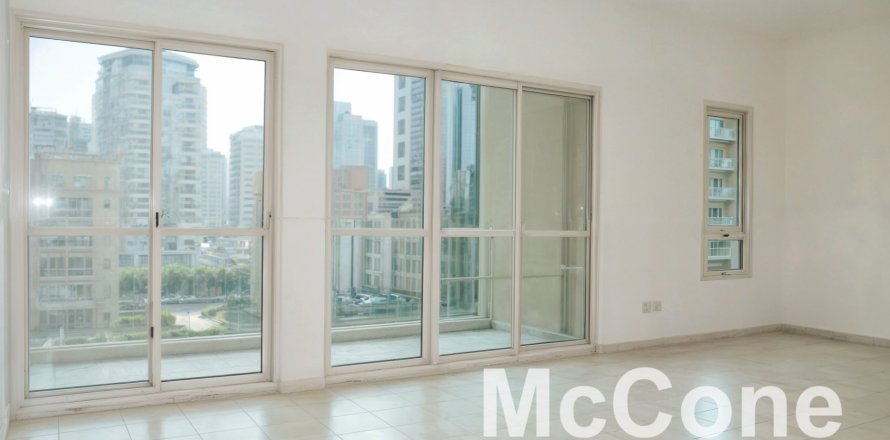 Apartment de 2 dormitorios en Al Ghozlan, UAE No. 74895