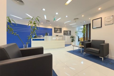 Офис 456м² в Джумейра Лейк Тауэрс, ОАЭ №102147 3