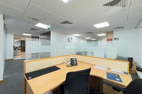 Офис 456м² в Джумейра Лейк Тауэрс, ОАЭ №102147 19