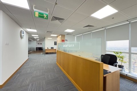Офис 456м² в Джумейра Лейк Тауэрс, ОАЭ №102147 17