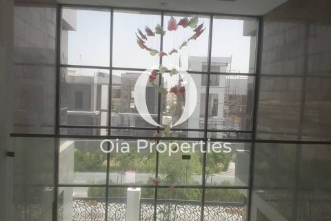 Villa de 5 dormitorios en  Yas Island, UAE No. 91818 1