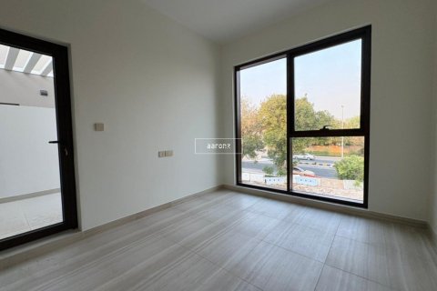 Villa de 3 dormitorios en Dubai, UAE No. 104324 5