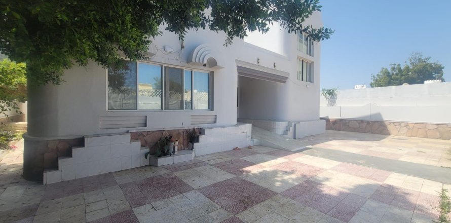 4 غرف نوم فيلا في مسقط , عُمان رقم 54181