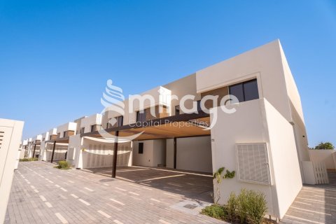 Townhouse de 3 dormitorios en  Yas Island, UAE No. 71091 1