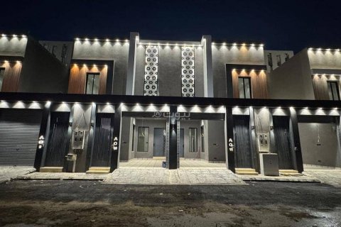 Apartment de 3 dormitorios en Riyadh, Saudi Arabia No. 99488 1