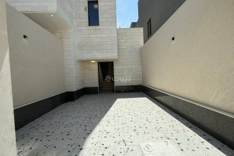 Apartment de 2 dormitorios en Riyadh, Saudi Arabia No. 99537 2