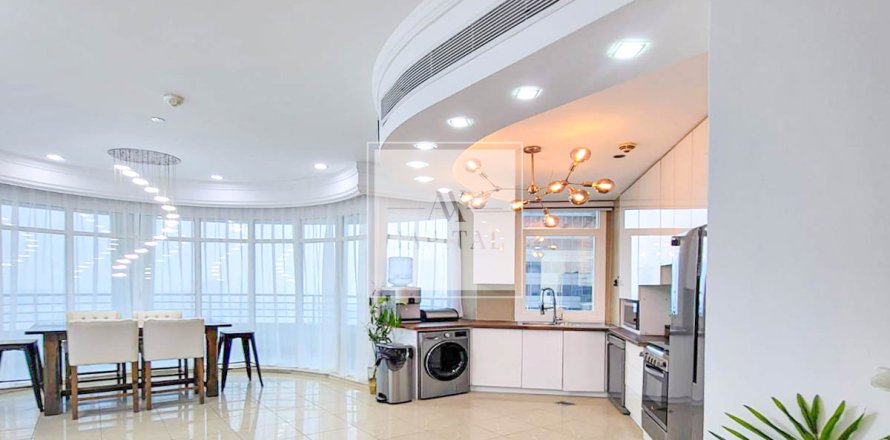 2 bedrooms Apartment in Marina Crown, UAE No. 33949