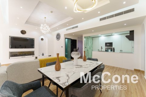 Apartment de 2 dormitorios en Rimal, UAE No. 74255 5
