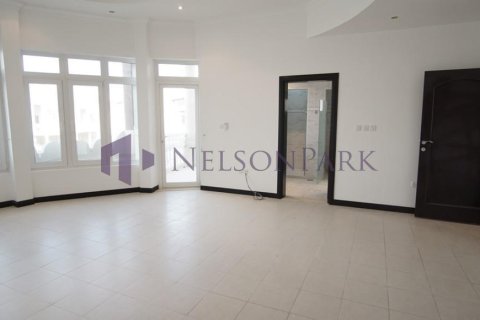 6 bedrooms Villa in Doha, Qatar No. 57482 17