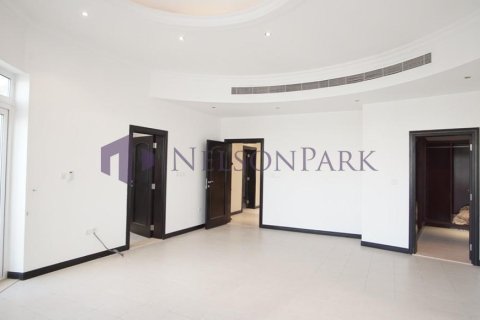 6 bedrooms Villa in Doha, Qatar No. 57482 18