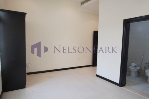 6 bedrooms Villa in Doha, Qatar No. 57482 14