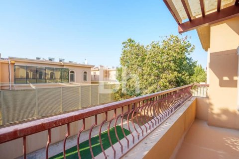 4 bedrooms Villa in Khalifa City, UAE No. 63184 15
