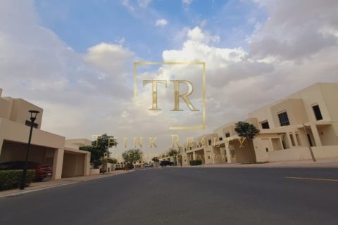 Townhouse de 4 dormitorios en Town Square, UAE No. 9662 2