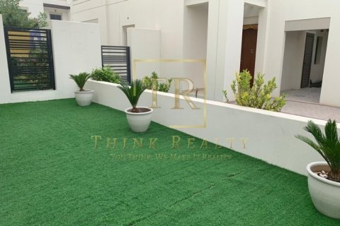 4 bedrooms Townhouse in Town Square, UAE No. 9662 21