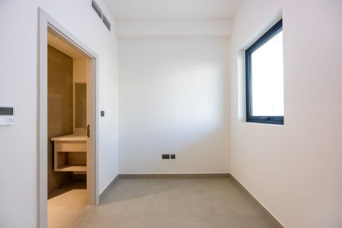 Commercial property de 4 dormitorios en  Yas Island, UAE No. 78587 16