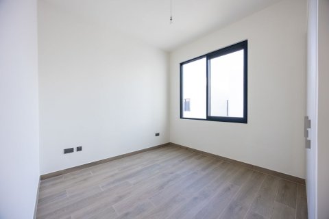 Commercial property de 4 dormitorios en  Yas Island, UAE No. 78587 15