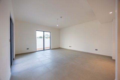 Commercial property de 4 dormitorios en  Yas Island, UAE No. 78587 5