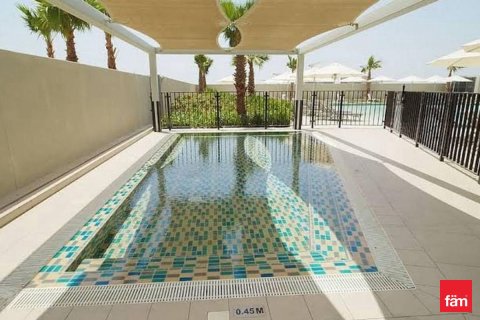 Магазин с 2 спальнями №107131 11