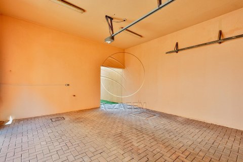 Villa de 5 chambres à Abu Dhabi, UAE No. 90199 4