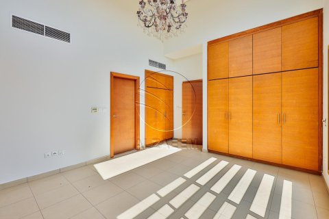 Villa de 5 chambres à Abu Dhabi, UAE No. 90199 6