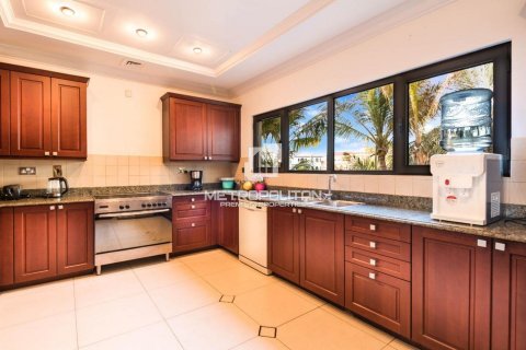 5 bedrooms Villa in Signature Villas, UAE No. 78058 16