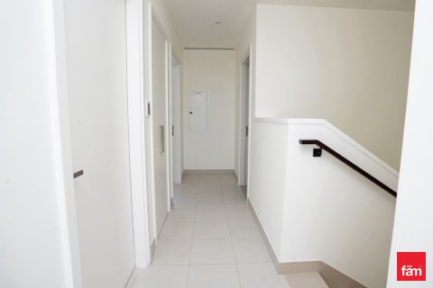 Villa de 4 dormitorios en Dubai, UAE No. 104543 4