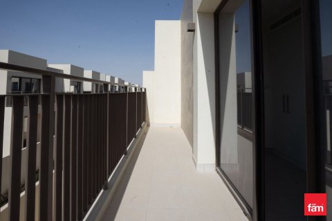 Villa de 4 dormitorios en Dubai, UAE No. 104543 16