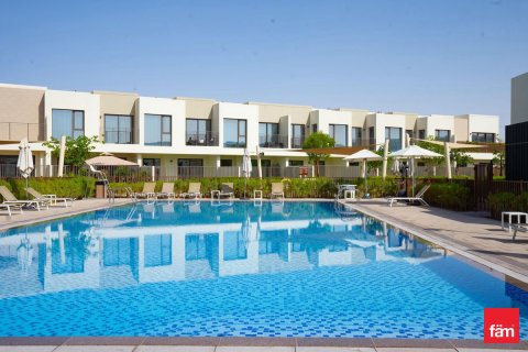 Villa de 4 dormitorios en Dubai, UAE No. 104543 19