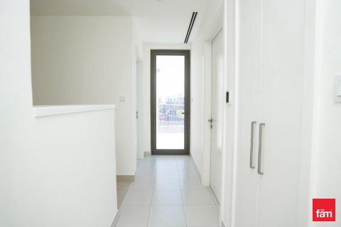 Villa de 4 dormitorios en Dubai, UAE No. 104543 13